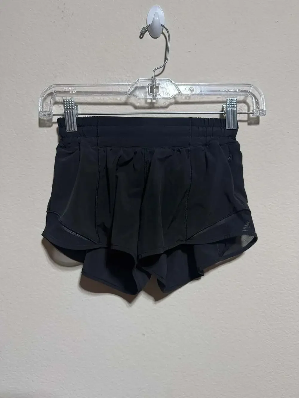 Lululemon Speed Up Mid-Rise Lined Running Shorts 2.5